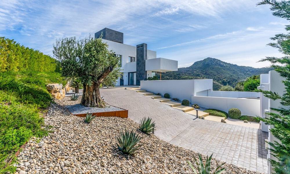 Instapklare luxevilla met panoramische vergezichten te koop in een gated community van Benahavis - Marbella 70067