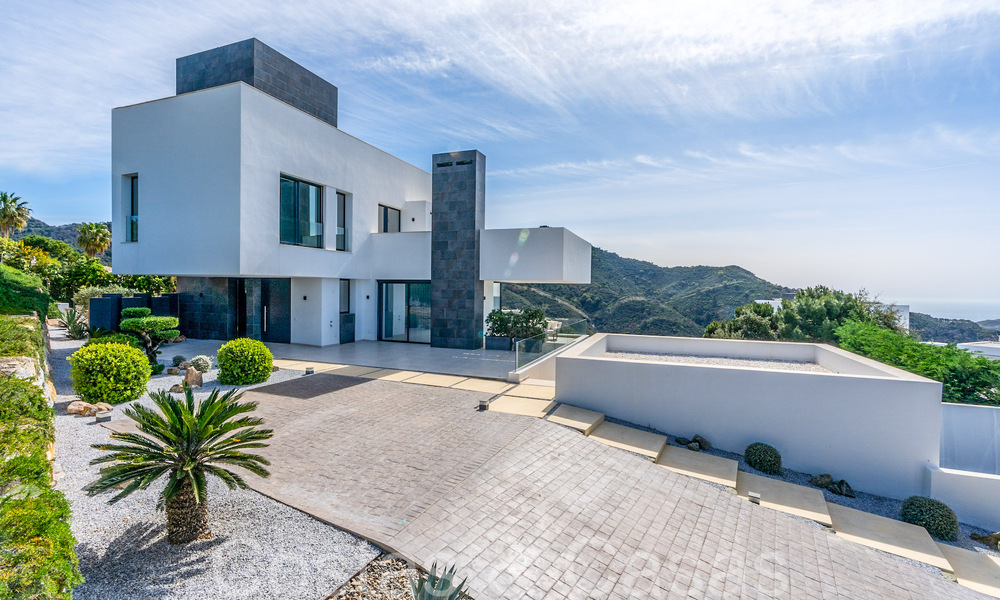 Instapklare luxevilla met panoramische vergezichten te koop in een gated community van Benahavis - Marbella 70068