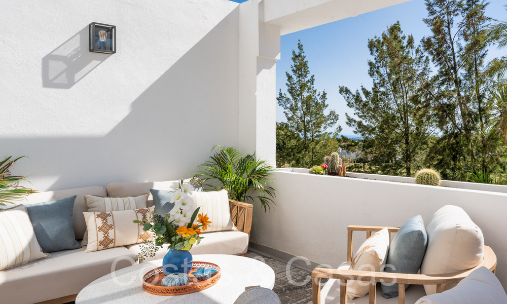 Luxueus gerenoveerd appartement met golf- en zeezicht te koop, grenzend aan een vooraanstaande golfbaan in La Quinta, Benahavis - Marbella 69935