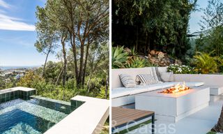 Gelijkvloerse luxevilla in eigentijdse mediterrane bouwstijl te koop omgeven door natuur in El Madroñal, Benahavis - Marbella 70255 