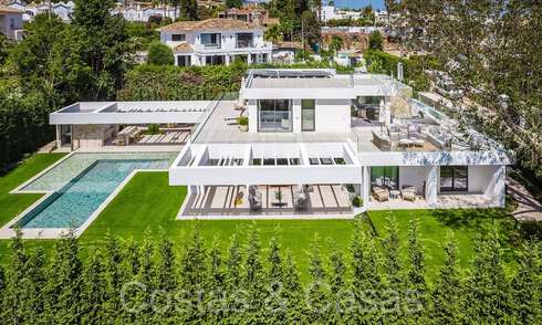 Eersteklas gerenoveerde luxevilla te koop met uitzicht op de golfbaan in Nueva Andalucia’s golfvallei, Marbella 70243