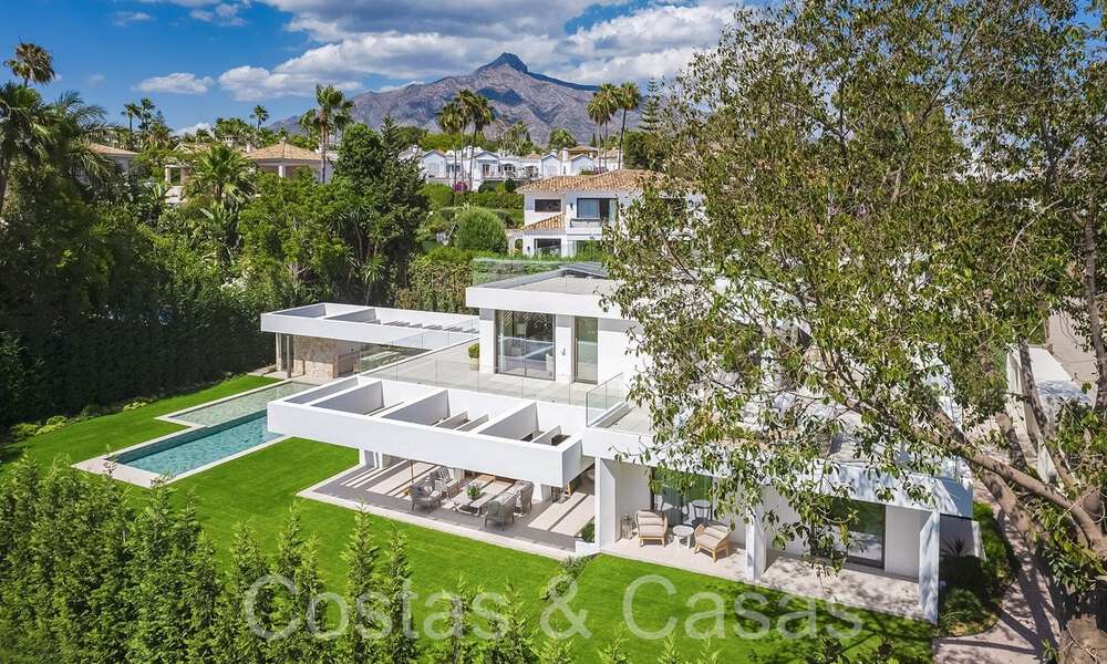 Eersteklas gerenoveerde luxevilla te koop met uitzicht op de golfbaan in Nueva Andalucia’s golfvallei, Marbella 70244