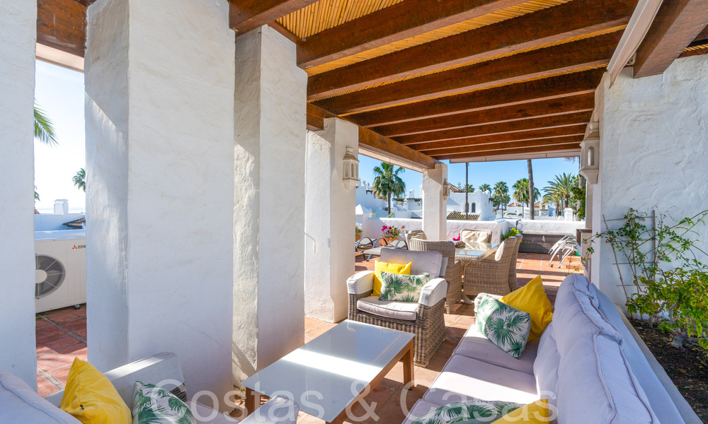 Penthouse te koop in een begeerd strandcomplex op de New Golden Mile tussen Marbella en Estepona 70725