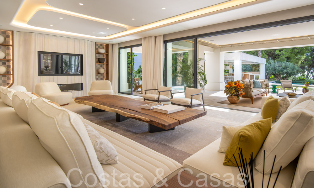 Moderne luxevilla te koop in een gated urbanisatie op Marbella’s Golden Mile 70767