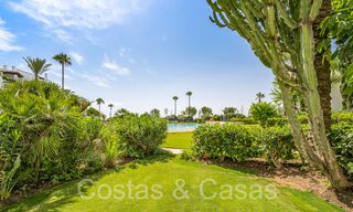 Volledig gerenoveerd gelijkvloers appartement te koop, in een strandcomplex op de New Golden Mile tussen Marbella en Estepona 71284 