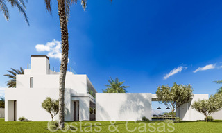 Eersteklas nieuwbouwvilla met eigentijds design te koop in het exclusieve Cascada de Camojan op Marbella’s Golden Mile 71327 