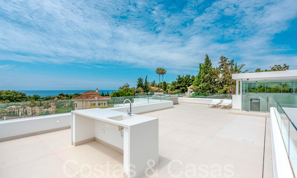 Nieuwe en instapklare villa in moderne stijl te koop met zeezicht, beachside ten oosten van Marbella’s stadscentrum 71454