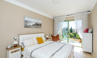 Prachtig Mediterraan appartement te koop in een vijfsterren golfresort op de New Golden Mile in Benahavis - Marbella 71644 