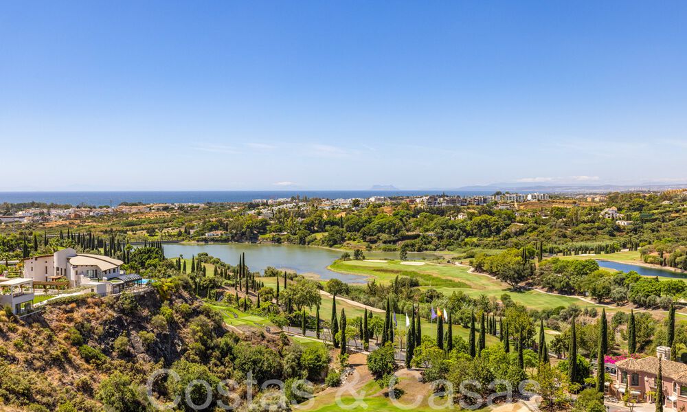 Modern golf appartement te koop in het prestigieuze 5* Los Flamingos Golf Resort op de New Golden Mile, Marbella - Benahavís 71725