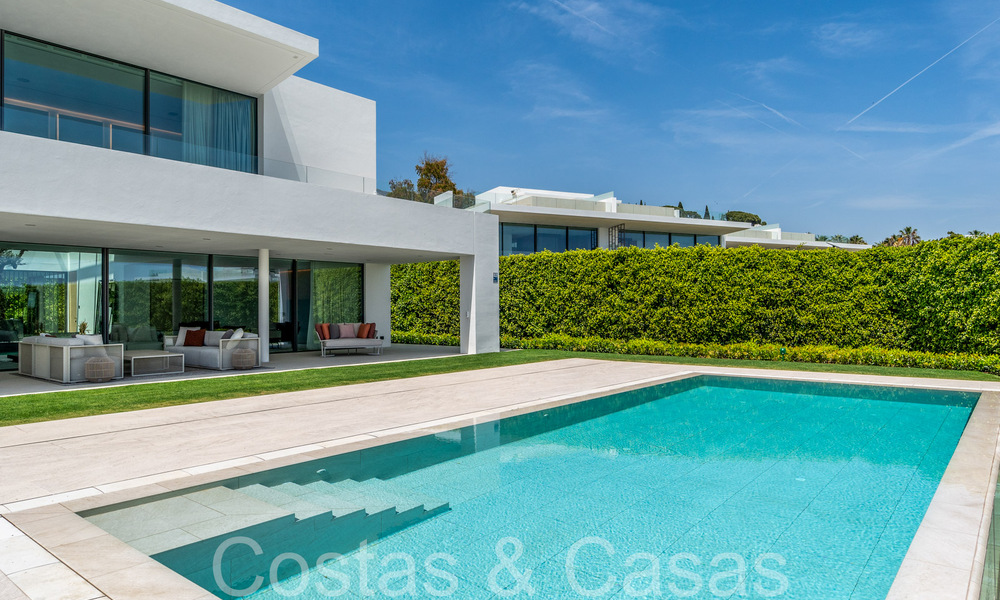 Gesofisticeerde designervilla te koop nabij het strand in het hart van Marbella’s Golden Mile 72043