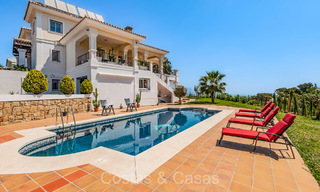 Majestueuze villa in Mediterrane stijl te koop, met zeezicht, in een natuurlijke omgeving ten oosten van Marbella centrum 72172 