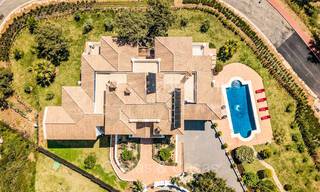 Majestueuze villa in Mediterrane stijl te koop, met zeezicht, in een natuurlijke omgeving ten oosten van Marbella centrum 72180 