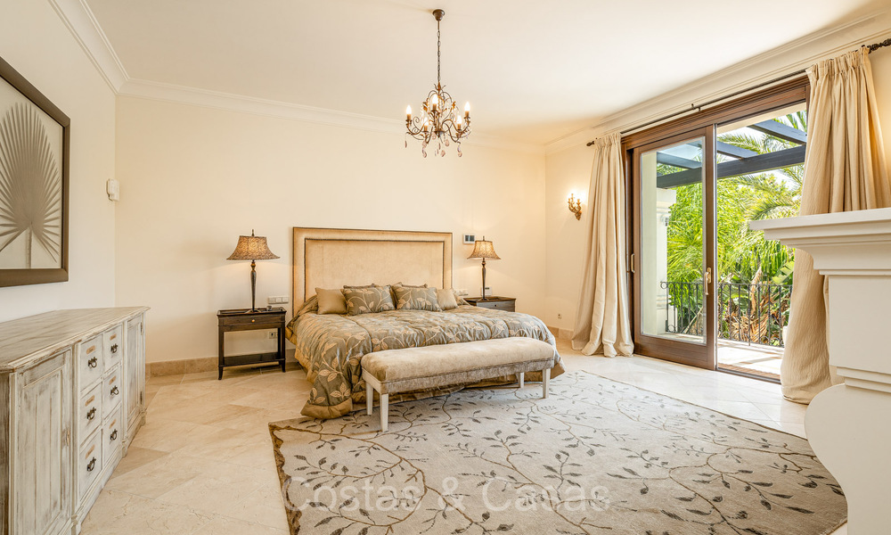 Prestigieuze, Spaanse luxevilla te koop grenzend aan de golfbaan in het hoogstaande La Zagaleta golfresort, Benahavis - Marbella 72458