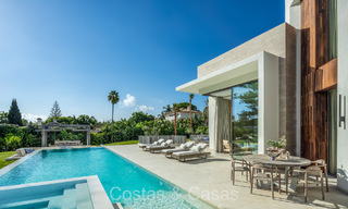 Architectonische boutique villa te koop, eerstelijns Las Brisas golf in Nueva Andalucia, Marbella 72645 