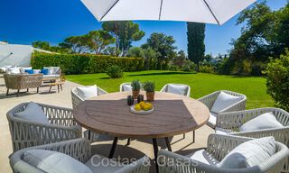 Mediterrane gelijkvloerse villa te koop grenzend aan de Aloha golfbaan in Nueva Andalucia, Marbella 72822 