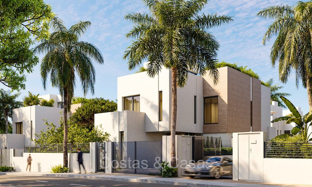 Moderne nieuwebouwvilla’s te koop op enkele meters van het strand ten oosten van Marbella centrum 72686