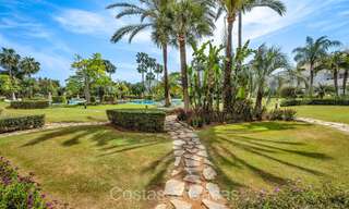 Appartement te koop in een exclusief complex met permanente bewaking in Nueva Andalucia’s golfvallei, Marbella 72795 