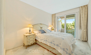 Appartement te koop in een exclusief complex met permanente bewaking in Nueva Andalucia’s golfvallei, Marbella 72805 