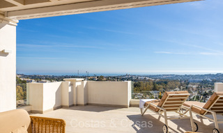 Luxueus appartement te koop met panoramisch zeezicht in een boutique complex in Nueva Andalucia, Marbella 72907 