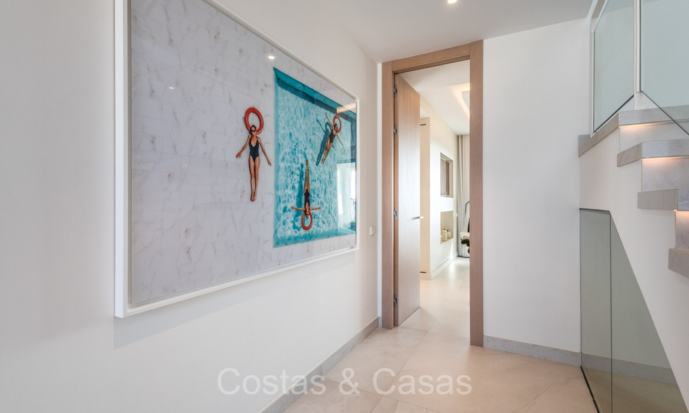 Verfijnde, minimalistische luxewoning te koop in een prestigieus complex in Nueva Andalucia, Marbella 73141