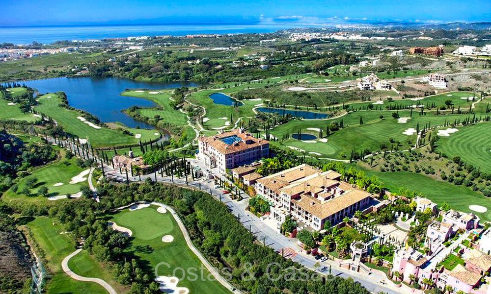 Geavanceerde luxevilla op plan te koop, in het exclusieve 5* Los Flamingos Golf Resort op de New Golden Mile, Marbella - Benahavis 73337