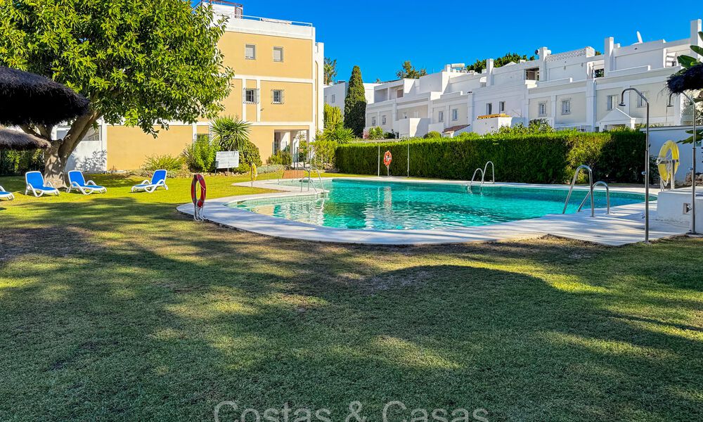 Kwalitatief gerenoveerd tuinappartement te koop, grenzend aan een toonaangevende golfbaan in La Quinta, Benahavis - Marbella 73564