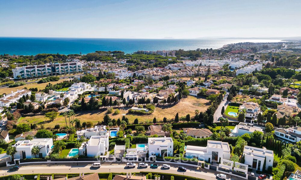 Prachtige, moderne luxevilla te koop in een vooraanstaande woonwijk op de New Golden Mile tussen Marbella en Estepona 73765