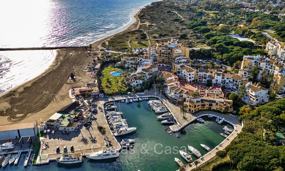 Geavanceerde nieuwbouwappartementen met panoramisch zeezicht te koop in Cabopino, Marbella 73547