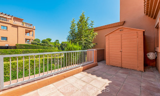 Prachtig hoekpenthouse met magnifieke vergezichten te koop in een gated complex van Benahavis - Marbella 73732 