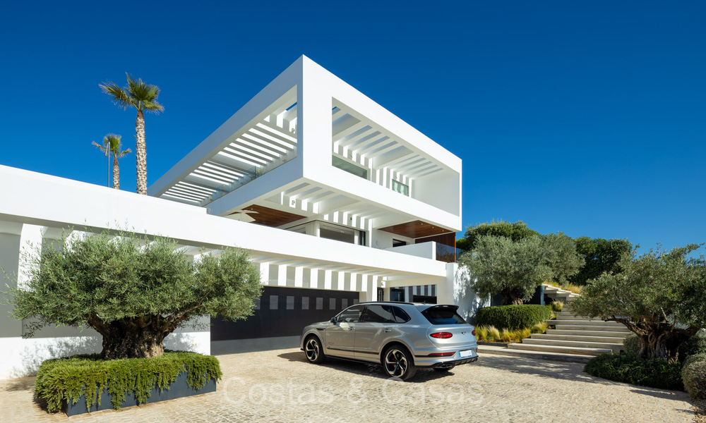 Majestueuze designervilla met geavanceerde architectuur te koop in La Quinta, Benahavis - Marbella 73998