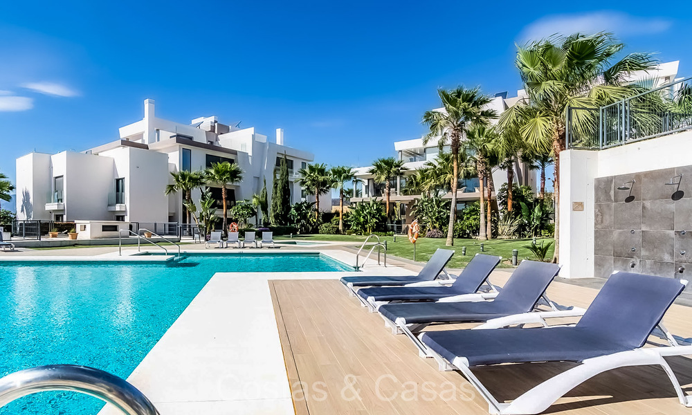 Luxueus tuinappartement te koop in Cabopino, ten Oosten van Marbella centrum 74077