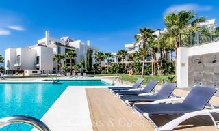 Luxueus tuinappartement te koop in Cabopino, ten Oosten van Marbella centrum 74077 