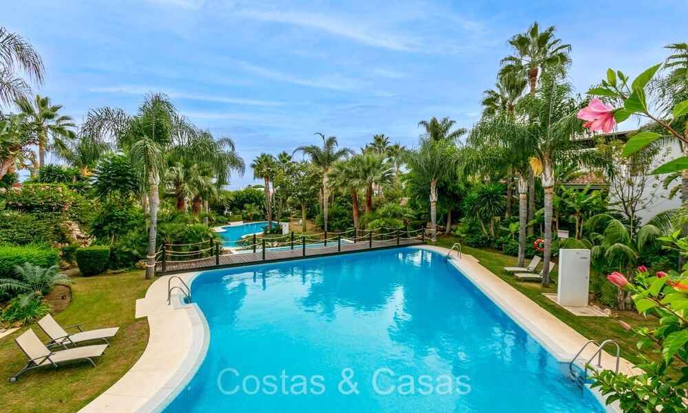 Eersteklas mediterrane villa te koop in een exclusief complex op de Golden Mile van Marbella 74137