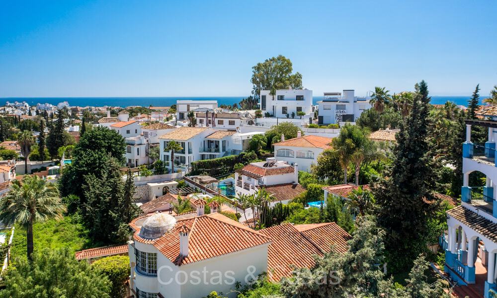 Spaanse villa te koop op loopafstand van alles in Nueva Andalucia, Marbella 74410