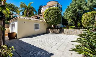 Spaanse villa te koop op loopafstand van alles in Nueva Andalucia, Marbella 74416 