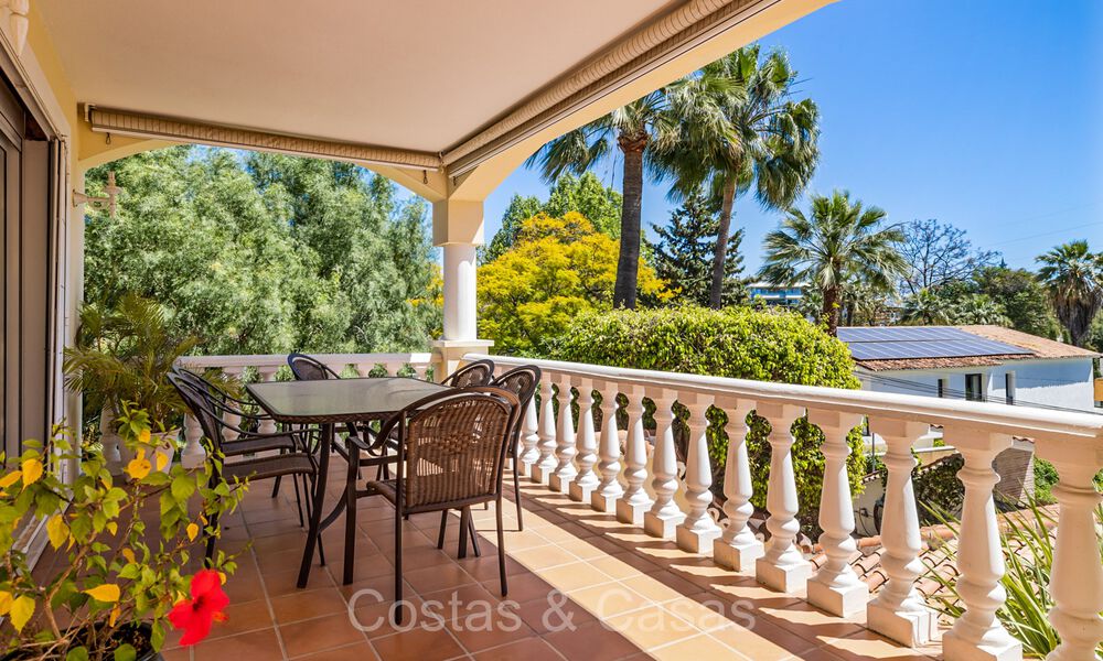 Spaanse villa te koop op loopafstand van alles in Nueva Andalucia, Marbella 74417