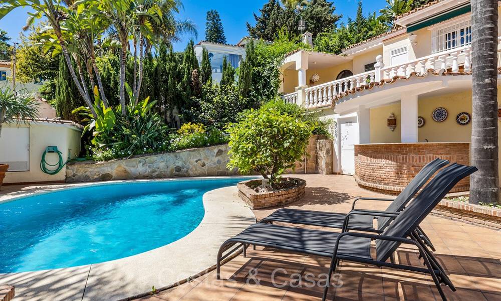 Spaanse villa te koop op loopafstand van alles in Nueva Andalucia, Marbella 74419