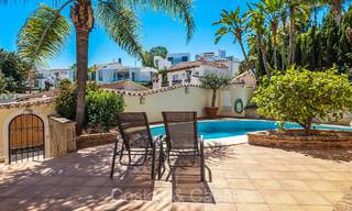 Spaanse villa te koop op loopafstand van alles in Nueva Andalucia, Marbella 74420 