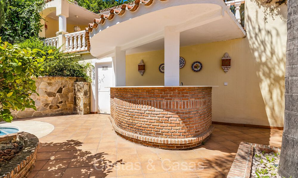 Spaanse villa te koop op loopafstand van alles in Nueva Andalucia, Marbella 74421