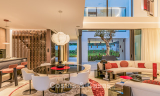 Geavanceerde luxewoning te koop in een vooruitstrevend complex met panoramisch zeezicht op Marbella’s Golden Mile 74571 