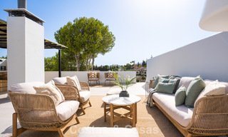 Prestigieus gerenoveerd penthouse te koop, grenzend aan een toonaangevende golfbaan in La Quinta, Benahavis - Marbella 74468 