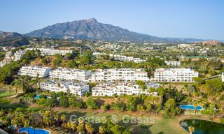 Prestigieus gerenoveerd penthouse te koop, grenzend aan een toonaangevende golfbaan in La Quinta, Benahavis - Marbella 74475 