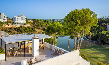 Prestigieus gerenoveerd penthouse te koop, grenzend aan een toonaangevende golfbaan in La Quinta, Benahavis - Marbella 74477