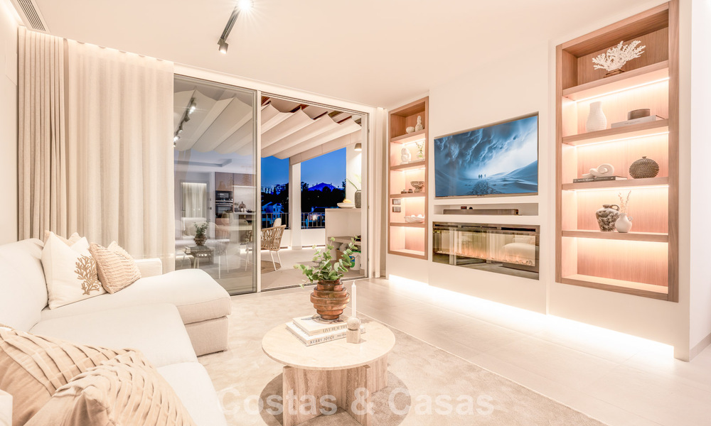 Prestigieus gerenoveerd penthouse te koop, grenzend aan een toonaangevende golfbaan in La Quinta, Benahavis - Marbella 74480