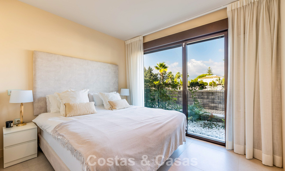 Luxe appartement te koop, in een luxueus strandcomplex op de New Golden Mile tussen Marbella en Estepona 773571