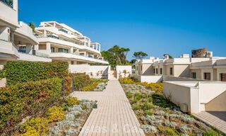 Luxe appartement te koop, in een luxueus strandcomplex op de New Golden Mile tussen Marbella en Estepona 773577 