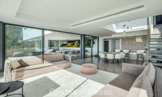 Instapklare, moderne luxevilla te koop, met zeezicht in een gated community in Benahavis - Marbella 773599 