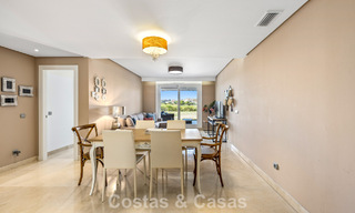 Luxueus, 3-slaapkamer appartement te koop met enorme tuin in Benahavis - Marbella 773658 