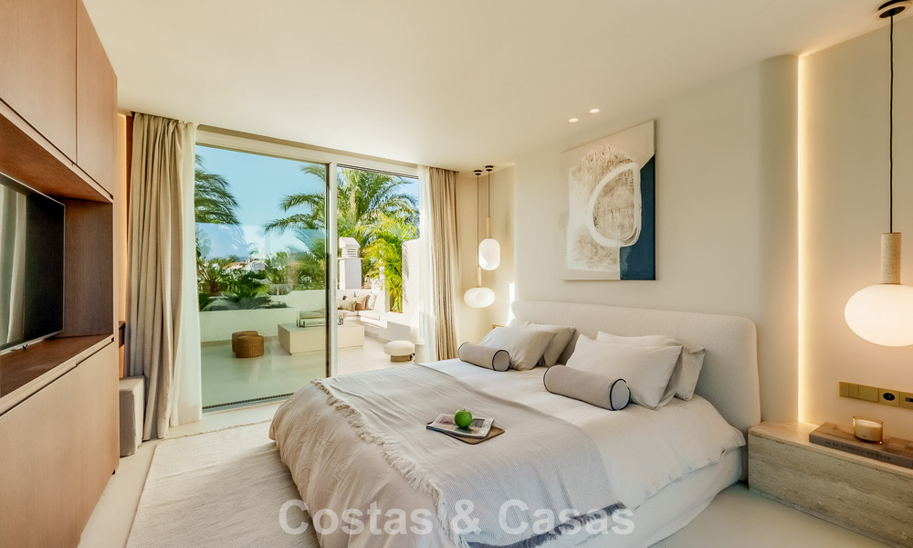 Instapklaar luxe penthouse te koop in een vooraanstaand strandresort op loopafstand van Estepona centrum 773746