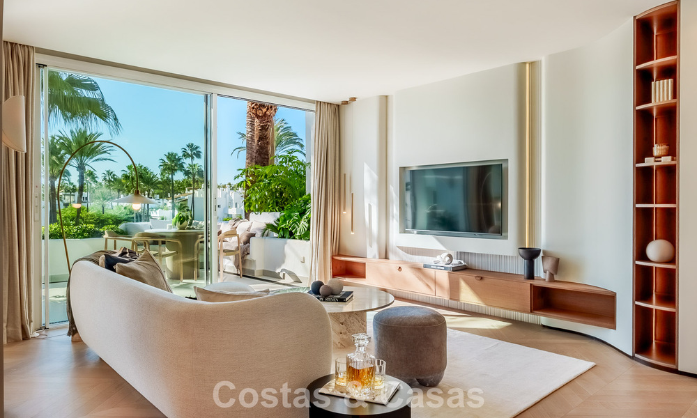 Instapklaar luxe penthouse te koop in een vooraanstaand strandresort op loopafstand van Estepona centrum 773771